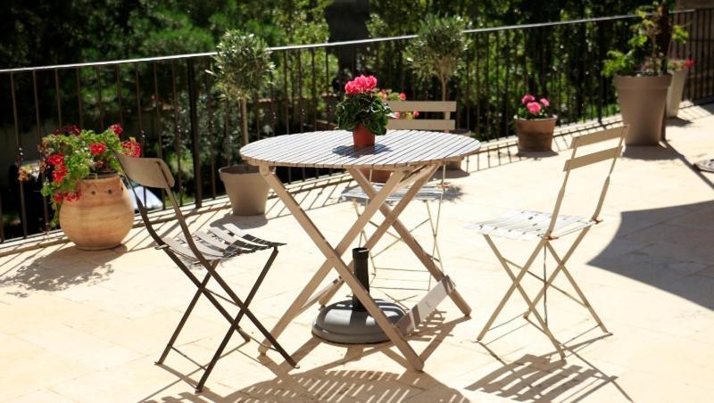 Bed and Breakfast Mas D'Auzieres Saint-Gilles  Exterior foto